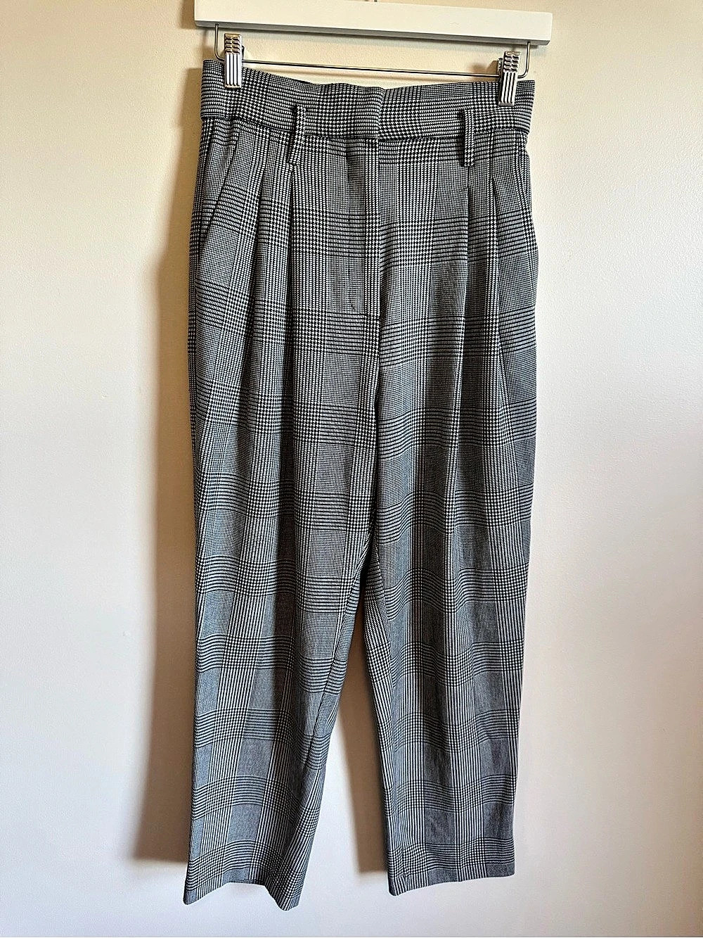 H&M Plaid Trousers in Black & White Like New 6